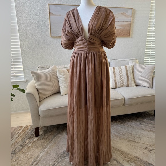 Empire Maxi Dress - Picture 4 of 6